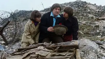 Задник до фільму "Doctor Who: The War Games in Colour" #1591254