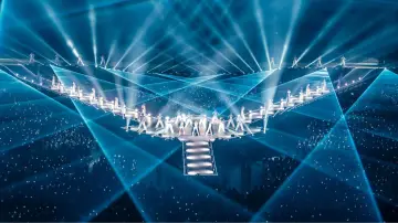 Задник до фильму"MISAMO JAPAN DOME TOUR 2024 “HAUTE COUTURE”" #735296