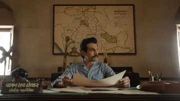 Задник до фільму "Hum Hindustani" #735230