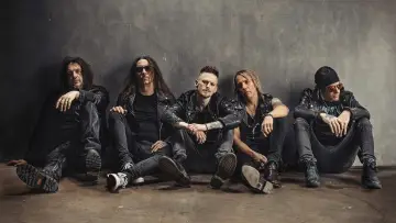 Задник до фільму "Skid Row - Live in London 2024" #735198