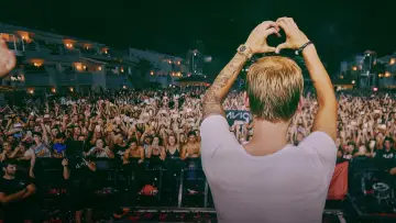 Задник до фильму"Avicii: Мій останній концерт" #941714