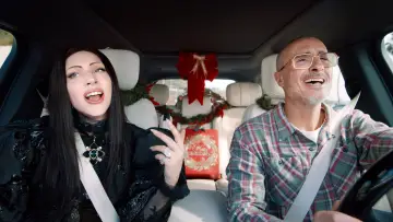 Задник до фильму"Carpool Karaoke: Різдво з “Автокараоке”" #678372