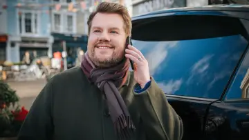 Задник до фильму"Carpool Karaoke: Різдво з “Автокараоке”" #678412