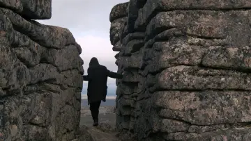 Задник до фільму "D Is for Distance" #770057