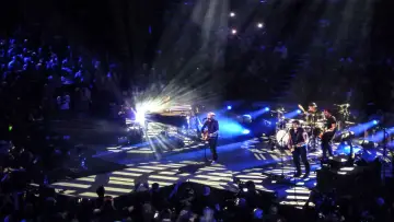 Задник до фильму"Bryan Adams: Live At The Royal Albert Hall" #856686