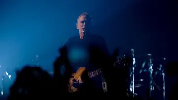 Задник до фильму"Bryan Adams: Live At The Royal Albert Hall" #856687