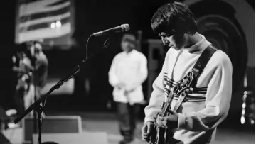 Задник до фільму "Oasis LIVE AT KNEBWORTH: August 10th, 1996" #976751