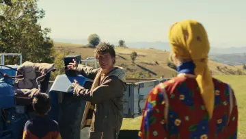 Задник до фільму "DJ Ахмет" #595237