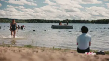 Задник до фильму"Sunfish (& Other Stories on Green Lake)" #1298546