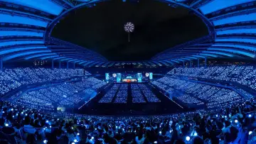 Задник до фильму"아이유 콘서트 : 더 위닝" #704099