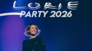 Задник до фильму"Lorie Party" #912137