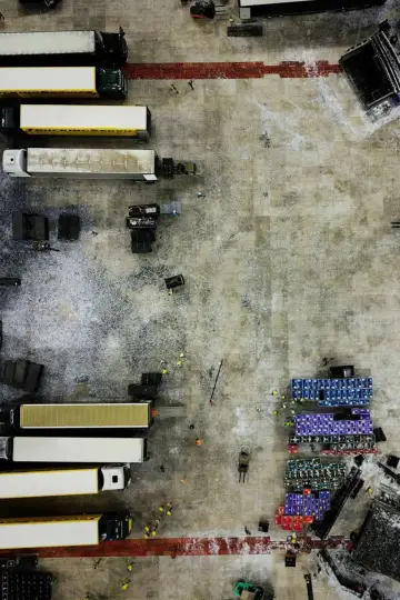 Постер до фильму"Rammstein - Behind The Scenes of the World Stadium Tour" #1164905