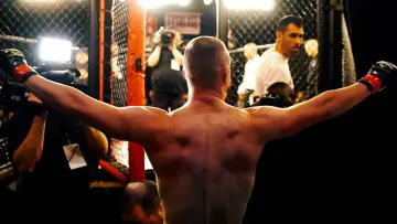 Задник до фільму "Journey to the UFC: Joe Pyfer" #734572