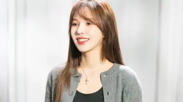 Задник до фільму "레드벨벳 해피니스 다이어리 : 마이 디어, 레베럽 인 시네마" #1712327