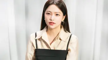Задник до фільму "레드벨벳 해피니스 다이어리 : 마이 디어, 레베럽 인 시네마" #1712329