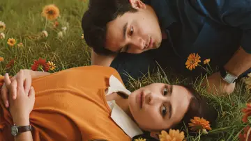 Задник до фильму"Patah Hati Yang Kupilih" #538990