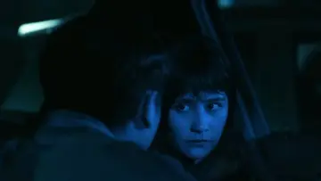 Задник до фильму"Patah Hati Yang Kupilih" #538997