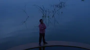 Задник до фільму "பாட்டில் ராதா" #1583319