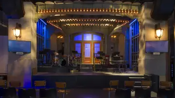 Задник до фильму"Ladies & Gentlemen... 50 Years of SNL Music" #734558