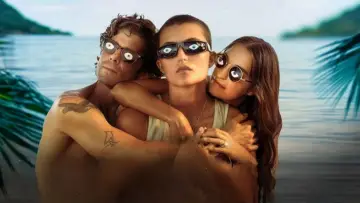 Задник до фильму"I Really Love My Husband" #800397