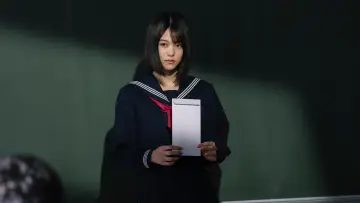 Задник до фильму"遺書、公開。" #704040