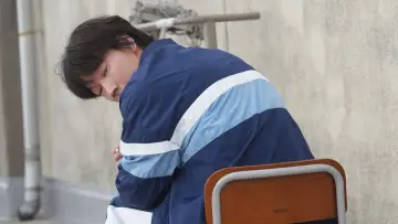 Задник до фильму"でっちあげ 〜殺人教師と呼ばれた男" #597297