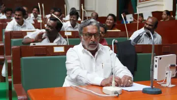 Задник до фильму"கராத்தே பாபு" #1195938