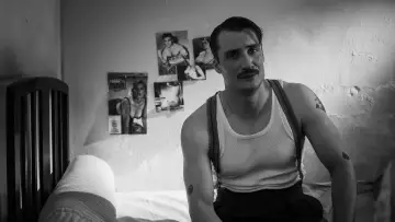 Задник до фильму"Сторонній" #532403