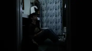 Задник до фильму"Despite Everything" #1181083
