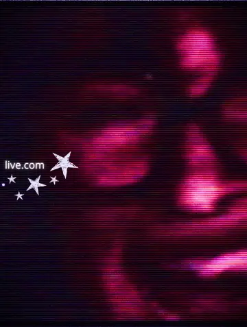 Постер до фильму"Live.com" #974587