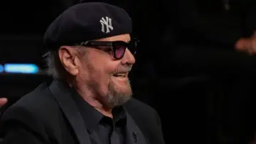 Задник до фильму"SNL50: The Homecoming Concert" #731319