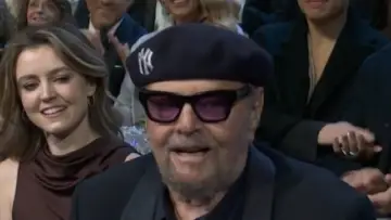 Задник до фильму"SNL50: The Homecoming Concert" #731321