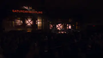 Задник до фильму"SNL50: The Homecoming Concert" #731322