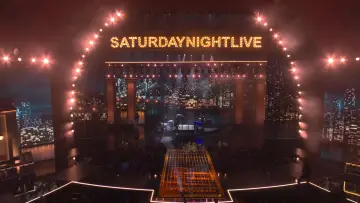 Задник до фильму"SNL50: The Homecoming Concert" #731326