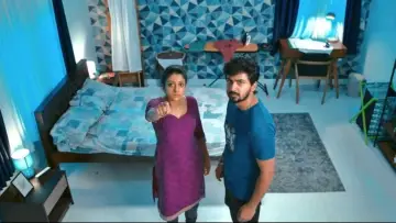 Задник до фильму"ஹவுஸ் மேட்ஸ்" #708970