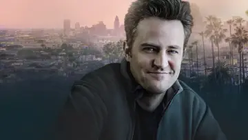 Задник до фильму"Matthew Perry: A Hollywood Tragedy" #728932