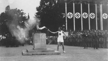 Задник до фильму"FASCISMO(s): Um Filme em Seis Partes" #1146892