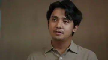 Задник до фильму"Musuh Dalam Selimut" #540367