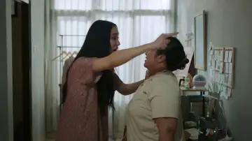 Задник до фильму"Musuh Dalam Selimut" #540376