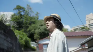 Задник до фильму"夏の砂の上" #929581