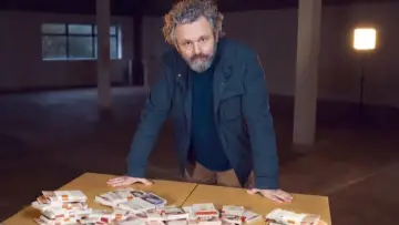 Задник до фільму "Michael Sheen