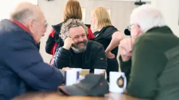 Задник до фільму "Michael Sheen