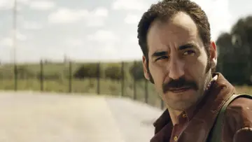Golpes постер
