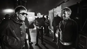 Задник до фільму "Oasis: Don
