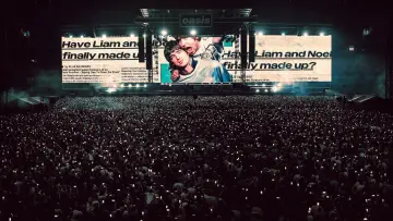 Задник до фільму "Oasis: Don