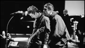 Задник до фільму "Oasis: Don