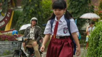 Задник до фильму"Panggil Aku Ayah" #701493
