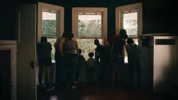 Задник до фильму"When We Move" #802669