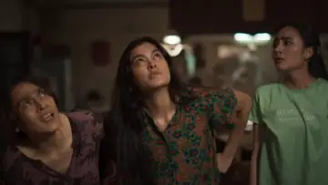 Задник до фильму"Andai Ibu Tidak Menikah Dengan Ayah" #787462