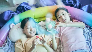 Задник до фильму"리틀 라이프" #799378